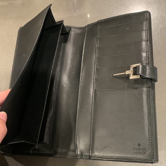 Set of Gucci monogram black shoulder purse w/ COA and Jackie wallet bundle. - Picture 6 of 14